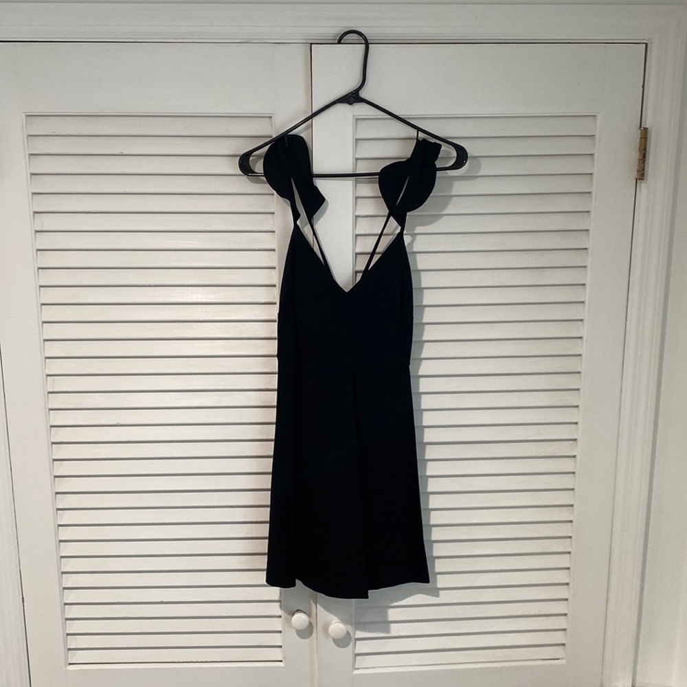 BLACK WINDSOR MINI DRESS